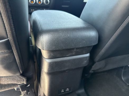Used 2024 Mitsubishi Outlander Sport ES AWD/4WD image 33