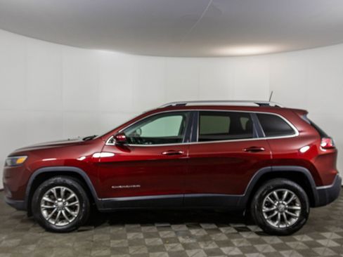 Used 2019 Jeep Cherokee Latitude Plus w/ Cold Weather Group image 17