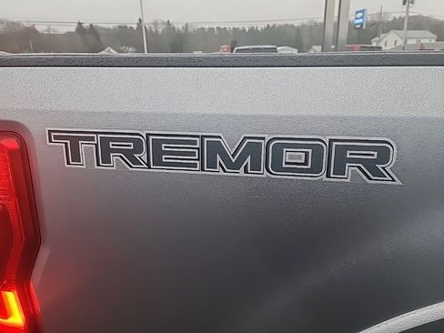 Used 2022 Ford F350 Lariat w/ Tremor Off-Road Package image 10