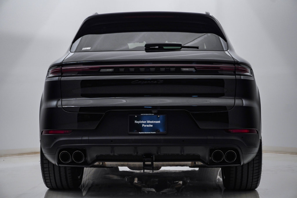 Certified 2024 Porsche Cayenne S AWD/4WD image 10