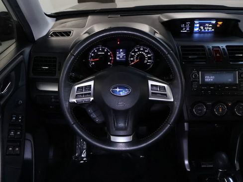 Used 2015 Subaru Forester 2.5i Touring AWD/4WD image 19