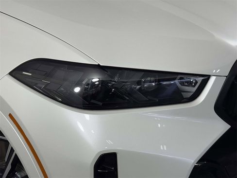 Used 2025 BMW X6 M60i w/ Parking Assistance Package image 15