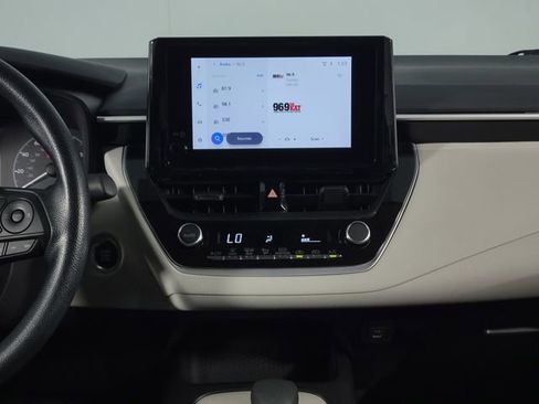 Used 2025 Toyota Corolla LE w/ Convenience Package FWD image 22