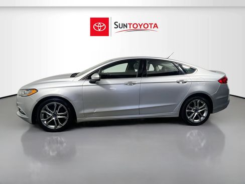 Used 2017 Ford Fusion S w/ Equipment Group 101A image 7