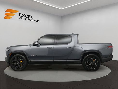 Used 2022 Rivian R1T Launch Edition image 2