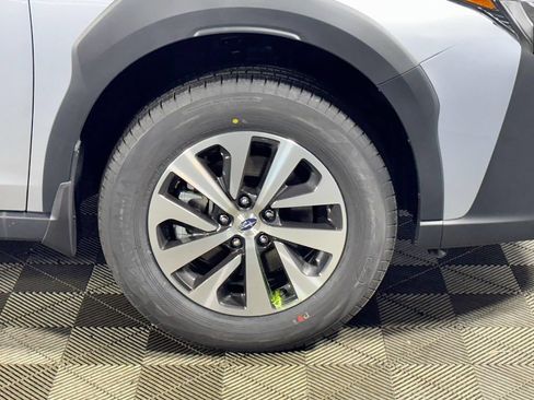 Certified 2025 Subaru Outback Premium AWD/4WD image 22