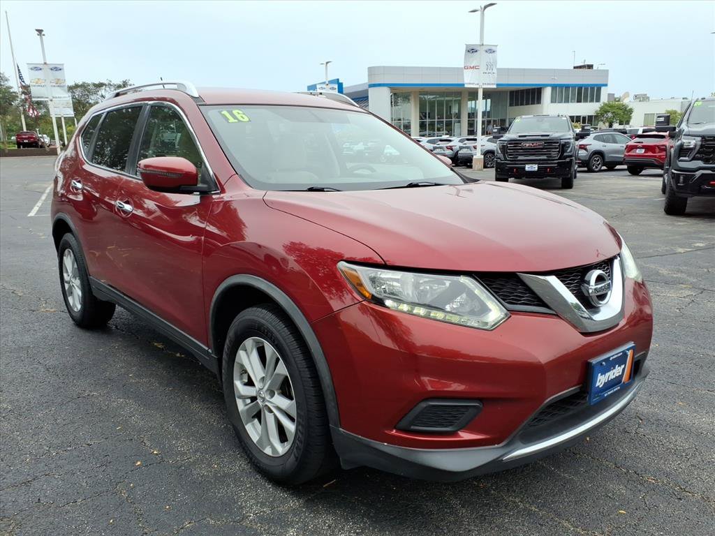 Used 2016 Nissan Rogue SV FWD image 1