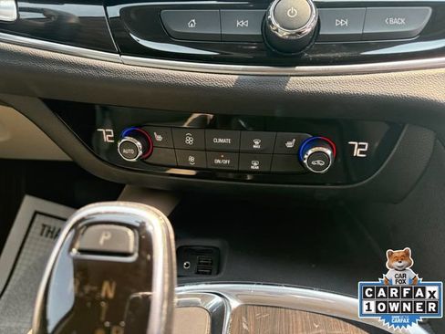 Used 2020 Buick Enclave Essence w/ Sound and Sites Package FWD image 4