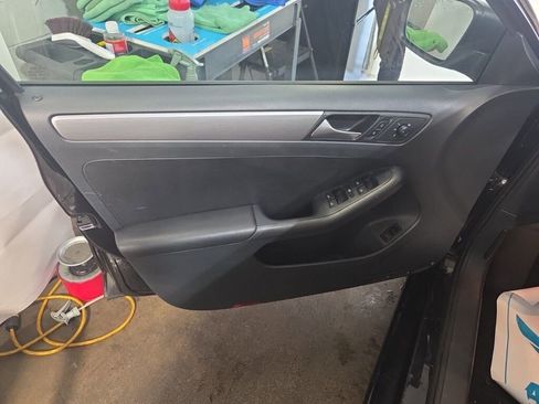 Used 2016 Volkswagen Jetta Sport image 14