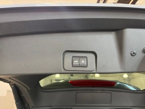 Certified 2022 Nissan Rogue Platinum w/ Head-Up Display Package AWD/4WD image 14
