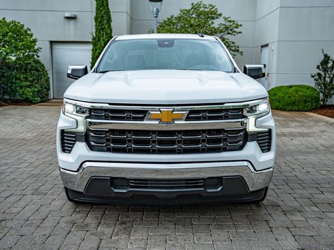 Used 2023 Chevrolet Silverado 1500 LT RWD image 2