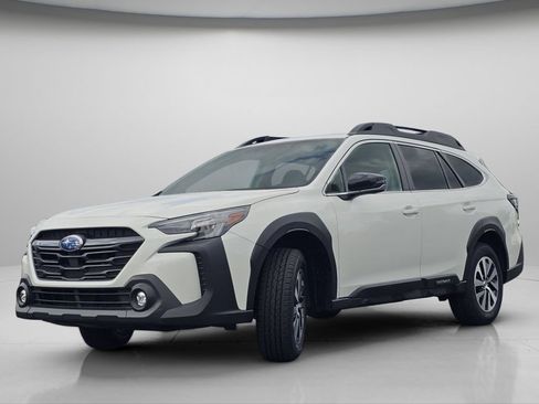 Used 2025 Subaru Outback Premium AWD/4WD image 22