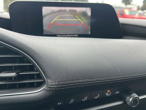 Used 2022 MAZDA MAZDA3 s image 9