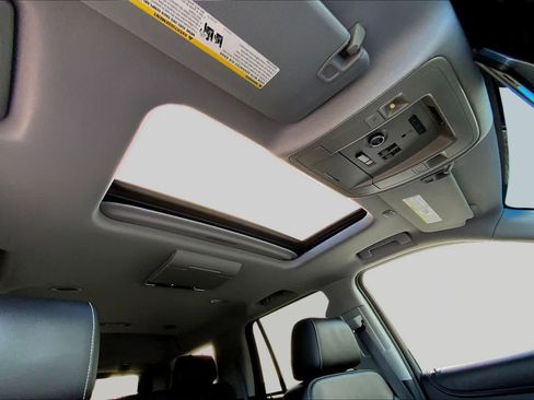 Used 2017 Chevrolet Tahoe LT RWD image 14