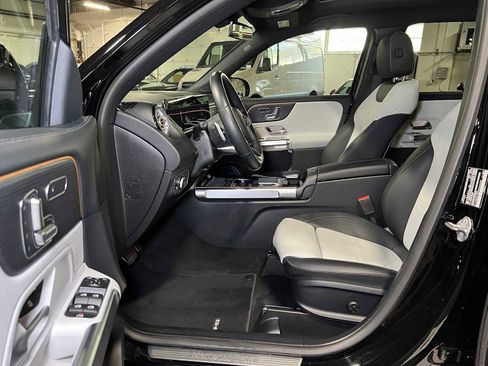 Certified 2023 Mercedes-Benz GLB 250 4MATIC image 23