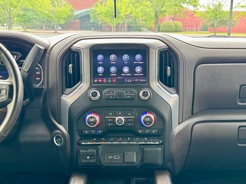 Used 2022 GMC Sierra 1500 SLT w/ SLT Premium Plus Package AWD/4WD image 24