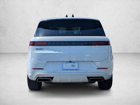 Certified 2026 Land Rover Range Rover Sport Dynamic SE AWD/4WD image 7
