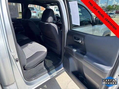 Certified 2022 Toyota Tacoma TRD Off-Road image 13
