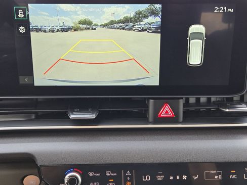 New 2026 Kia Carnival EX FWD image 15