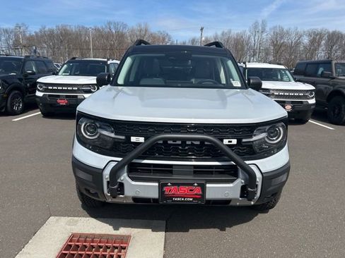 New 2026 Ford Bronco Sport Badlands w/ Sasquatch Badlands Package AWD/4WD image 2