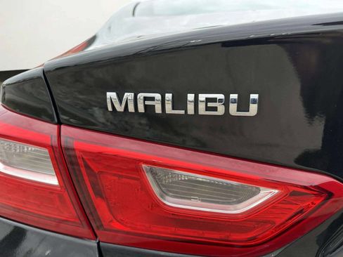 Used 2018 Chevrolet Malibu LT image 27