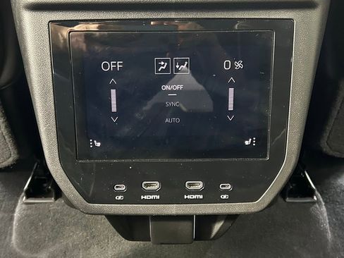 Used 2025 GMC Yukon XL Denali Ultimate w/ LPO, Floor Liner Package AWD/4WD image 21