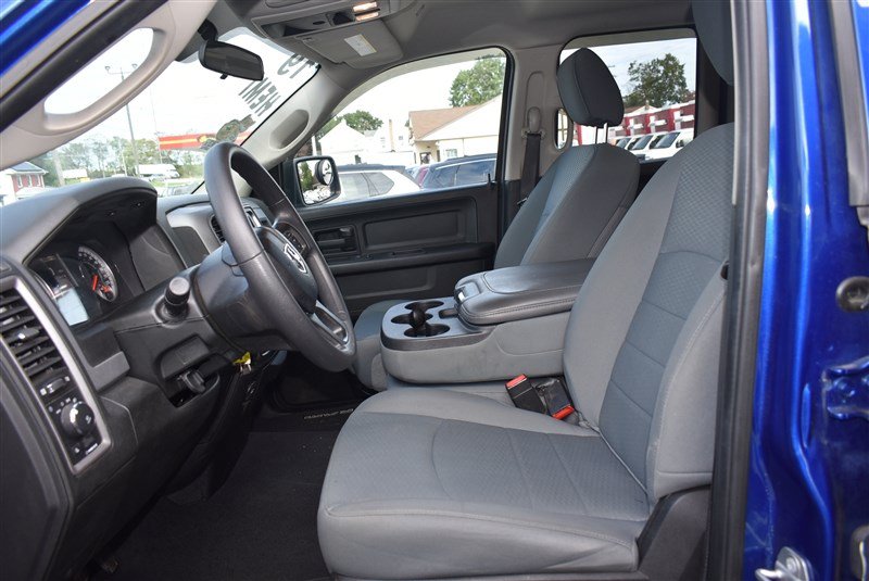 Used 2019 RAM 1500 Express w/ Express Value Package AWD/4WD image 11