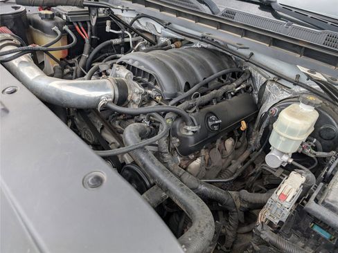 Used 2017 Chevrolet Silverado 1500 LT w/ All Star Edition image 42