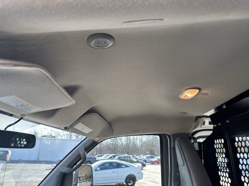 Used 2024 GMC Savana 2500 w/ Driver Convenience Package image 18