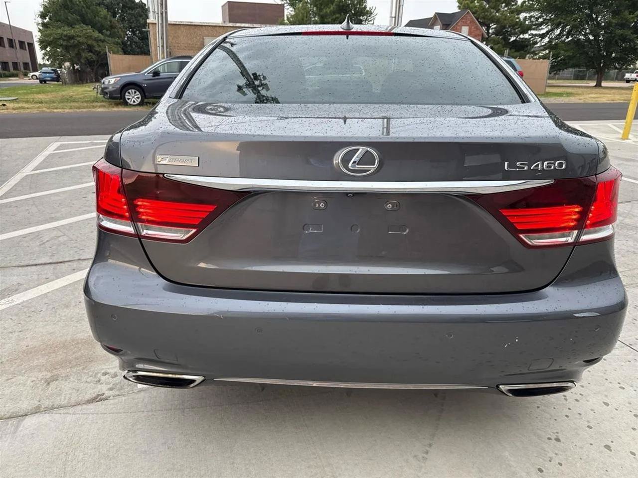Used 2015 Lexus LS 460 w/ F Sport Package RWD image 13