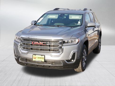 Used 2023 GMC Acadia SLT image 2