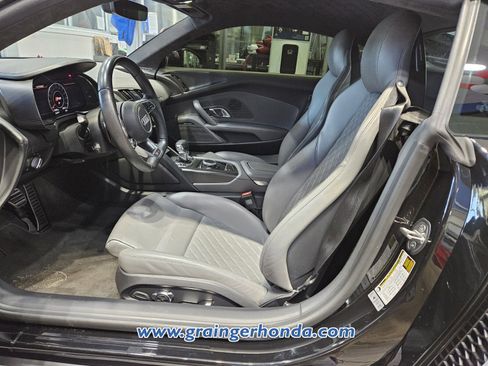 Used 2017 Audi R8 V10 image 10