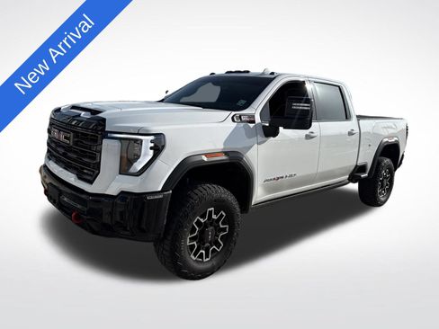 Used 2025 GMC Sierra 2500 AT4X AWD/4WD image 1
