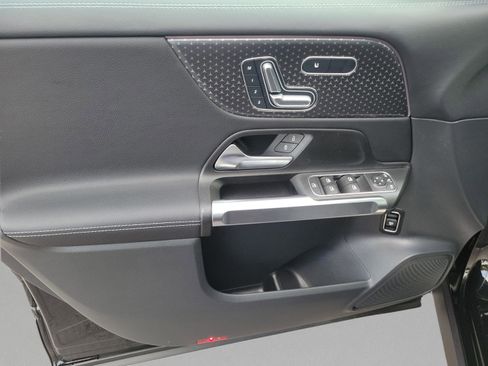 Certified 2025 Mercedes-Benz GLB 250 image 16