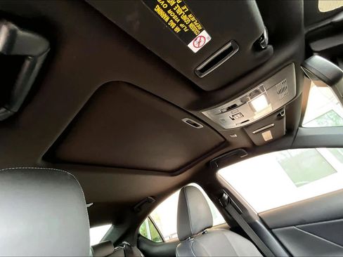 Used 2021 Lexus IS 350 F Sport RWD image 14