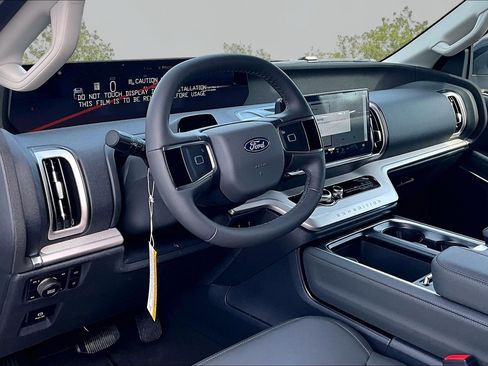 New 2026 Ford Expedition Max Active image 6