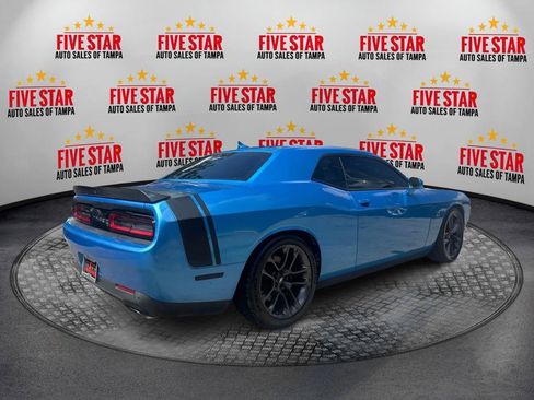 Used 2015 Dodge Challenger R/T Scat Pack w/ Leather Interior Group RWD image 7