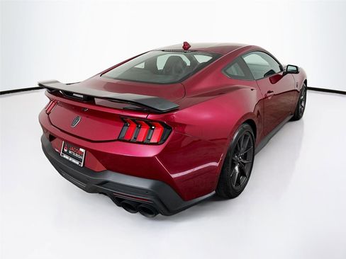 Used 2025 Ford Mustang Dark Horse image 10