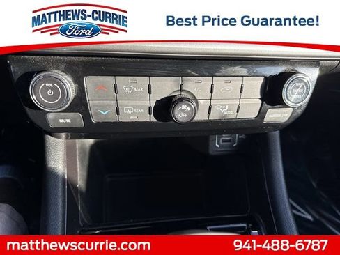 Used 2024 Jeep Compass Latitude image 18