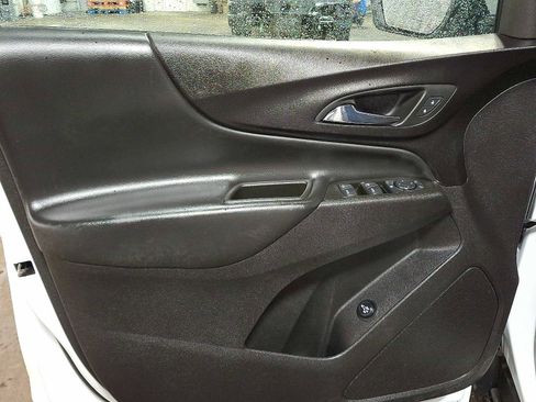 Used 2024 Chevrolet Equinox LT image 13