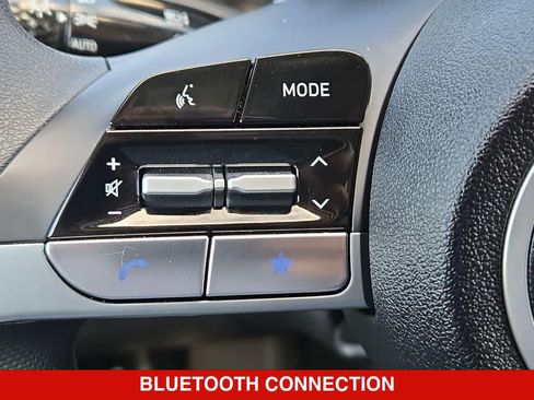 Used 2026 Hyundai Elantra Hybrid FWD image 22