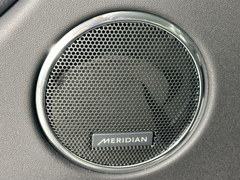 Certified 2025 Land Rover Discovery Sport S image 21