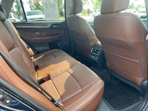 Used 2018 Subaru Outback 2.5i Touring w/ Popular Package #3 AWD/4WD image 17