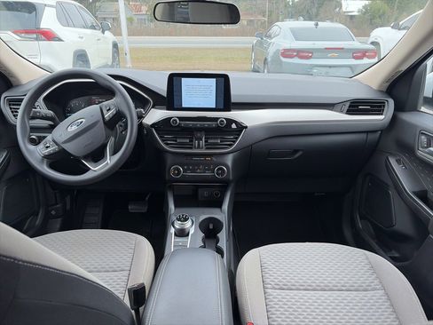 Used 2020 Ford Escape SE image 13