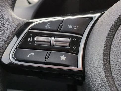 Used 2024 Kia Forte LXS image 22