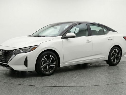 Used 2025 Nissan Sentra SV FWD image 3