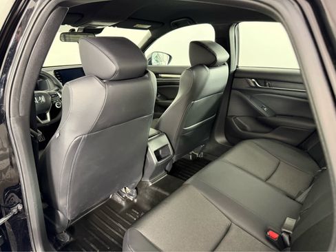 Used 2022 Honda Accord Sport image 13