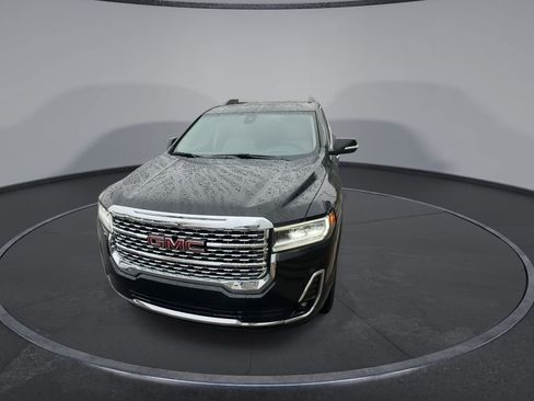 Used 2023 GMC Acadia Denali image 3