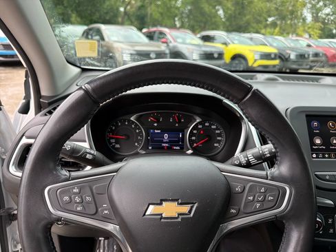Used 2021 Chevrolet Equinox LT AWD/4WD image 19