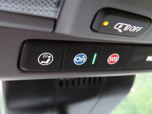 Used 2025 Chevrolet Silverado 1500 LT image 11